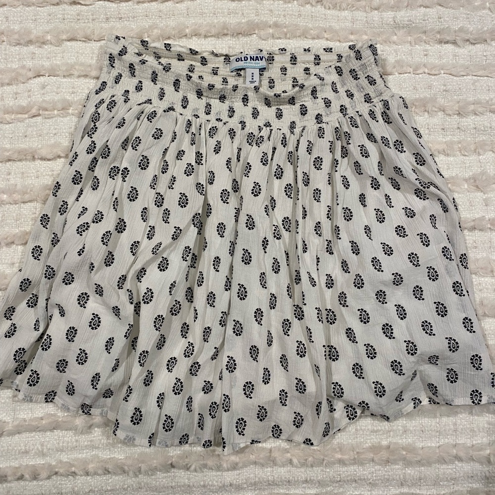 Black and White Patterned Mini Skirt